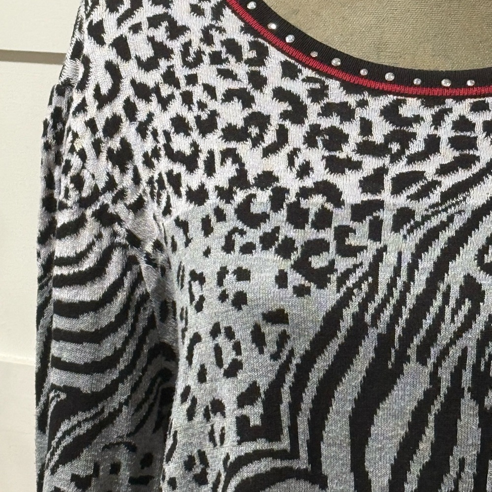 Alfred Dunner Animal Print Sweater with Red Trim - Picture 5 of 8